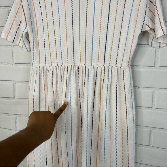 Zara V Neck Striped lightweight dress size small - Picture 6 of 8
